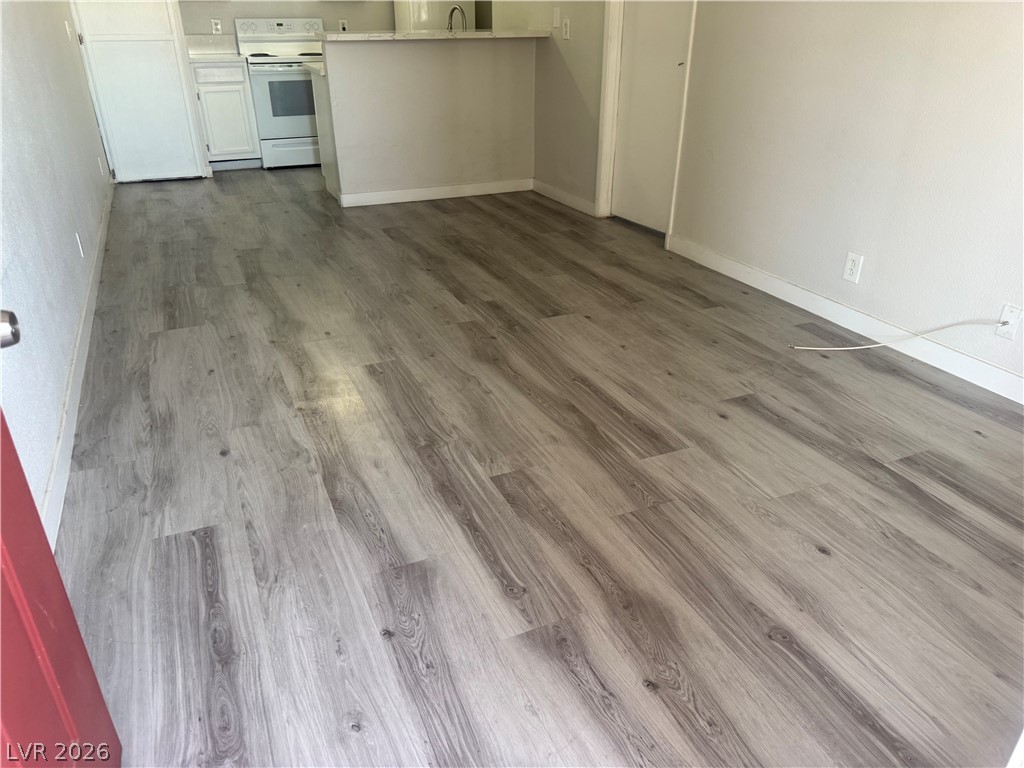 1381 E University Avenue 312