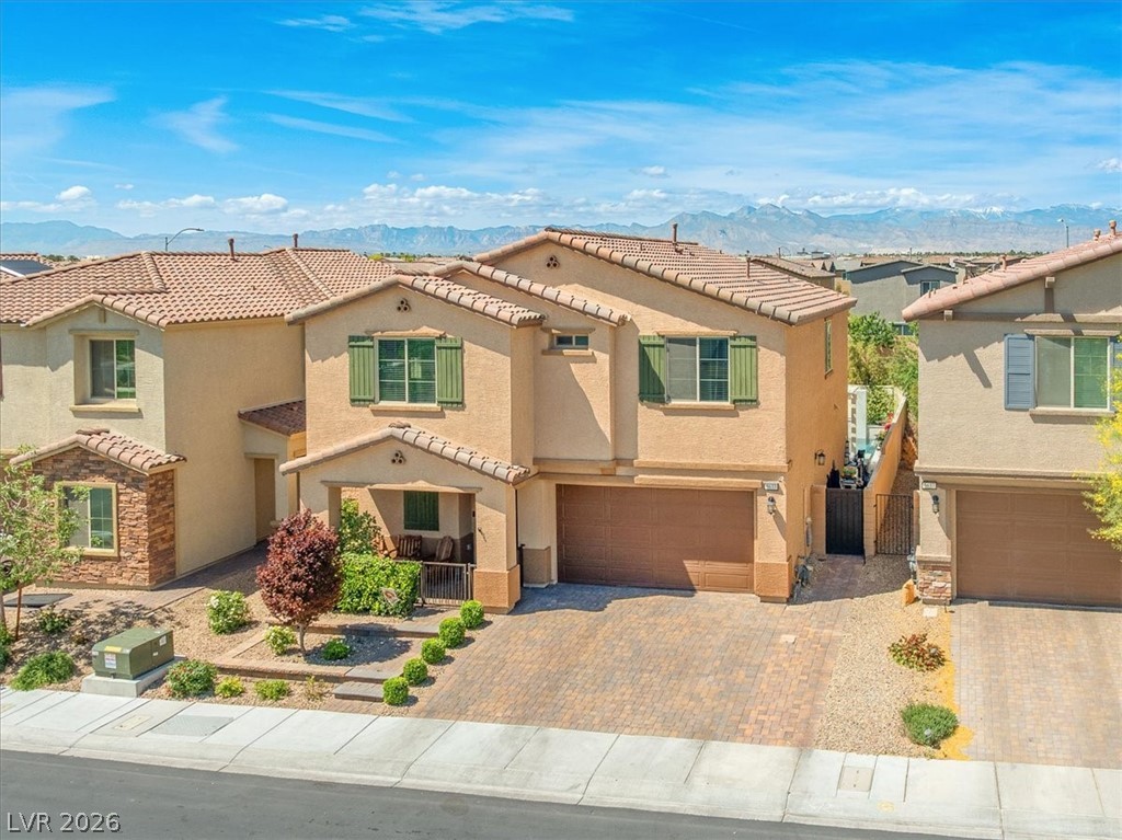 5633 LOWELL CLIFF Street