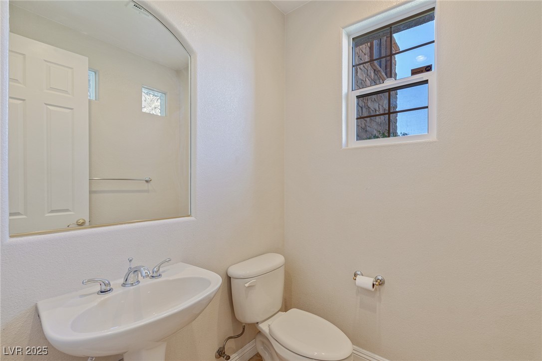 10761 Capesthorne Way, Las Vegas, Nevada image 7