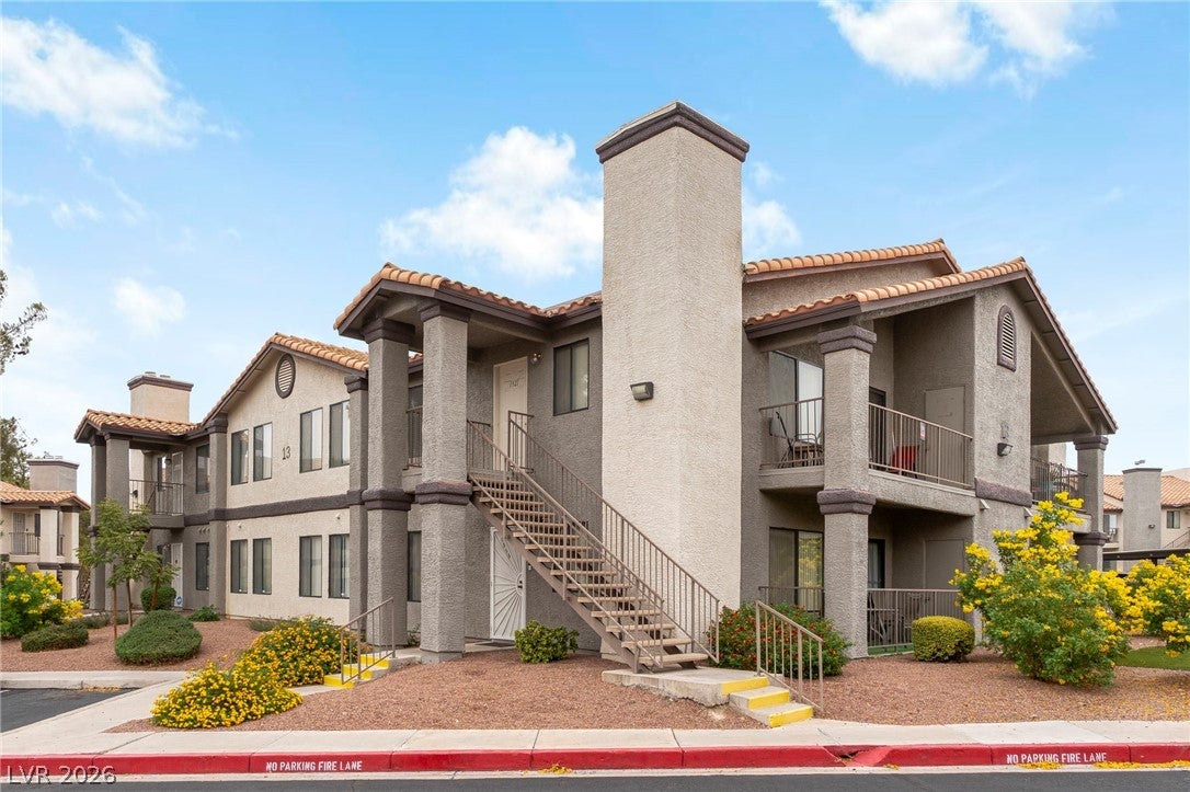 1575 W Warm Springs Road 1313