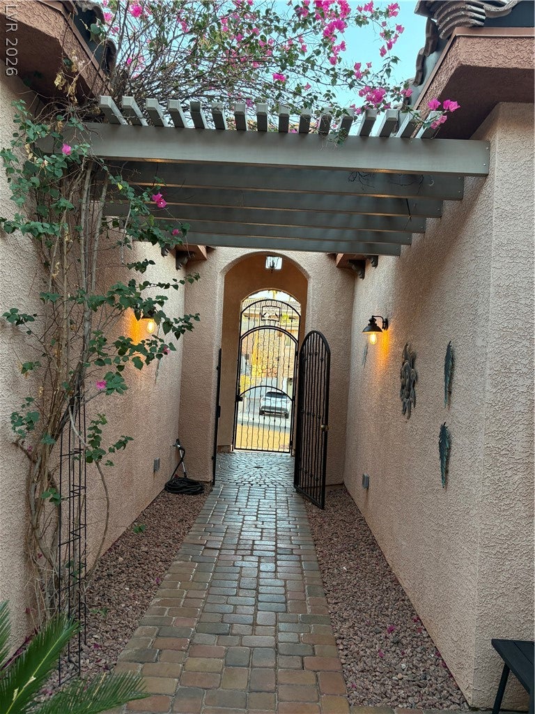 977 Rhyolite Terrace