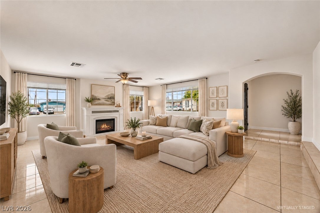 4122 Parkwood Circle
