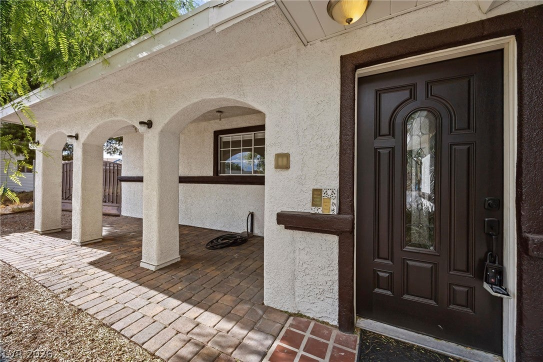 4122 Parkwood Circle