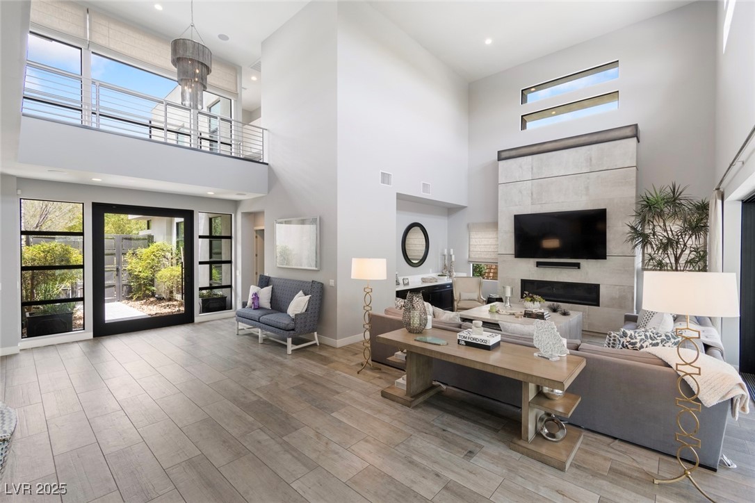 Properties 3 34 Moonfire Drive