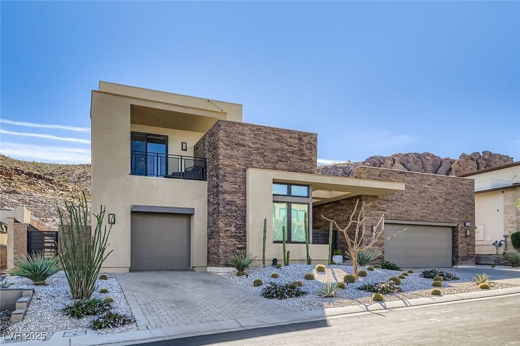 Photo of 2219 Ledge Rock Lane, Henderson, NV 89052 (MLS # 2732602)