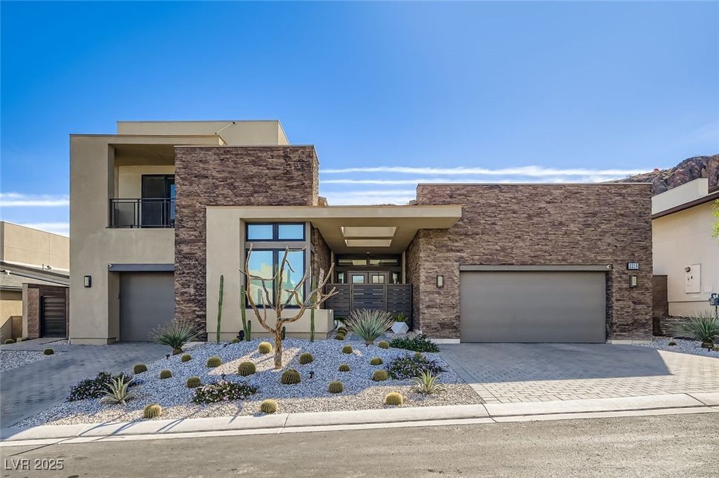 Photo of 2219 Ledge Rock Lane, Henderson, NV 89052 (MLS # 2732602)