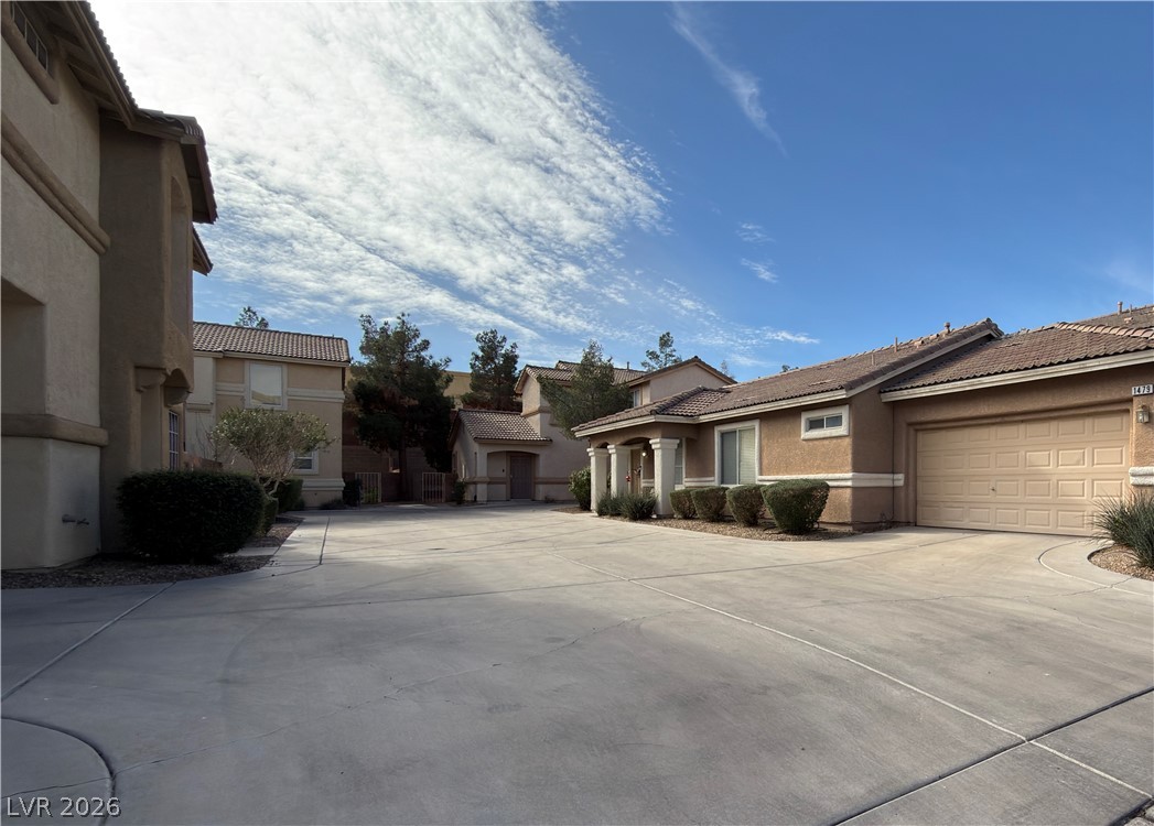 1477 Summer Glow Avenue