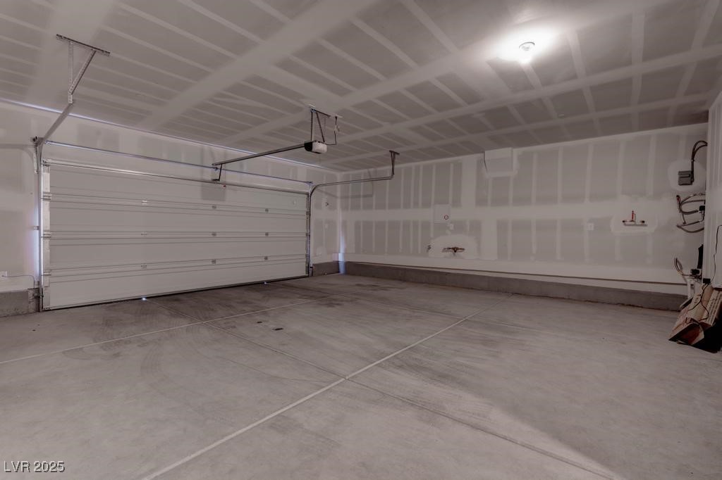 Las Vegas, Nevada 89113, United States, 3 Bedrooms Bedrooms, ,2 BathroomsBathrooms,Residential,Active,97703