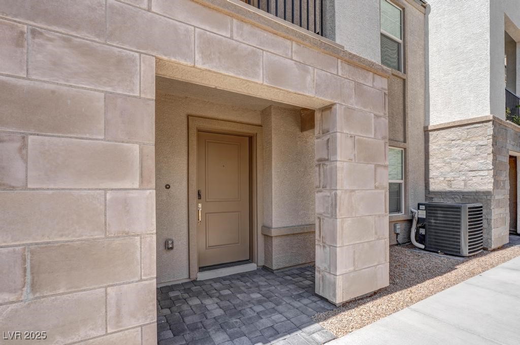 Las Vegas, Nevada 89113, United States, 3 Bedrooms Bedrooms, ,2 BathroomsBathrooms,Residential,Active,97703