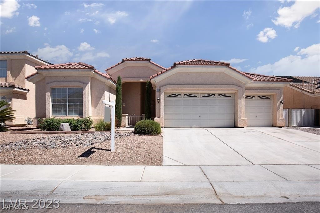 1718 Woodward Heights Way