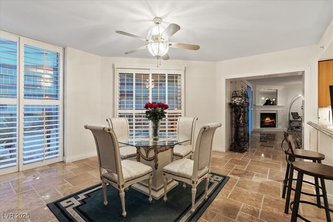 Las Vegas, Nevada 89109, United States, 3 Bedrooms Bedrooms, ,3 BathroomsBathrooms,Residential,Active,198688