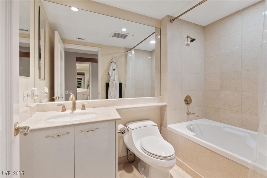 Las Vegas, Nevada 89109, United States, 3 Bedrooms Bedrooms, ,3 BathroomsBathrooms,Residential,Active,198688