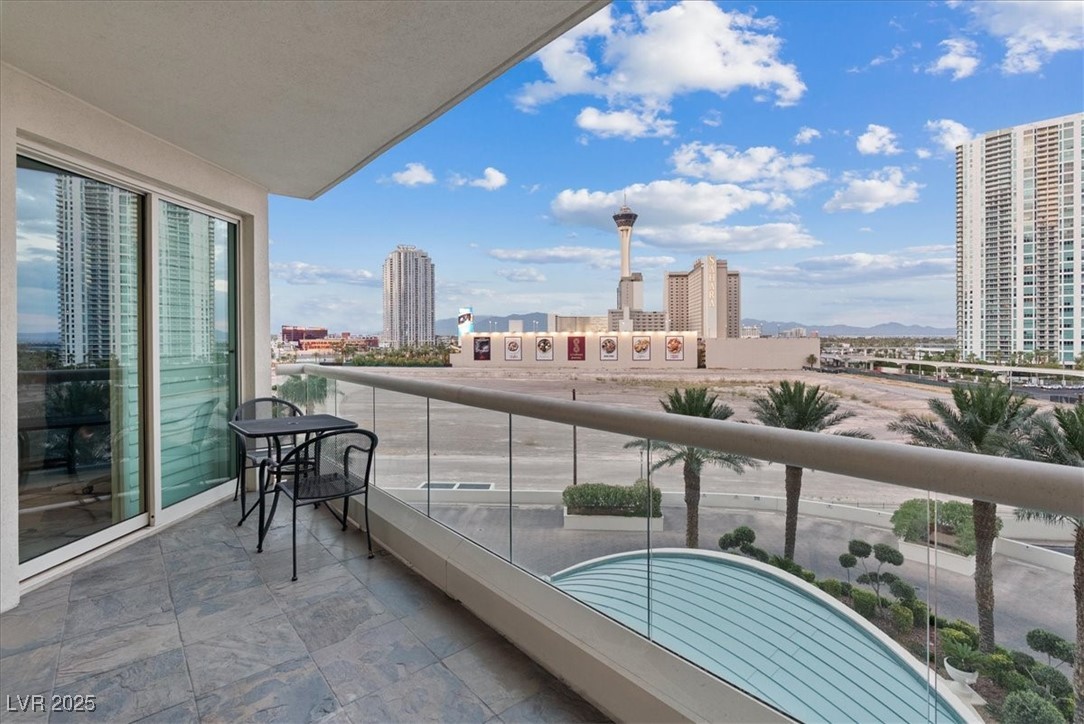 Las Vegas, Nevada 89109, United States, 3 Bedrooms Bedrooms, ,3 BathroomsBathrooms,Residential,Active,198688