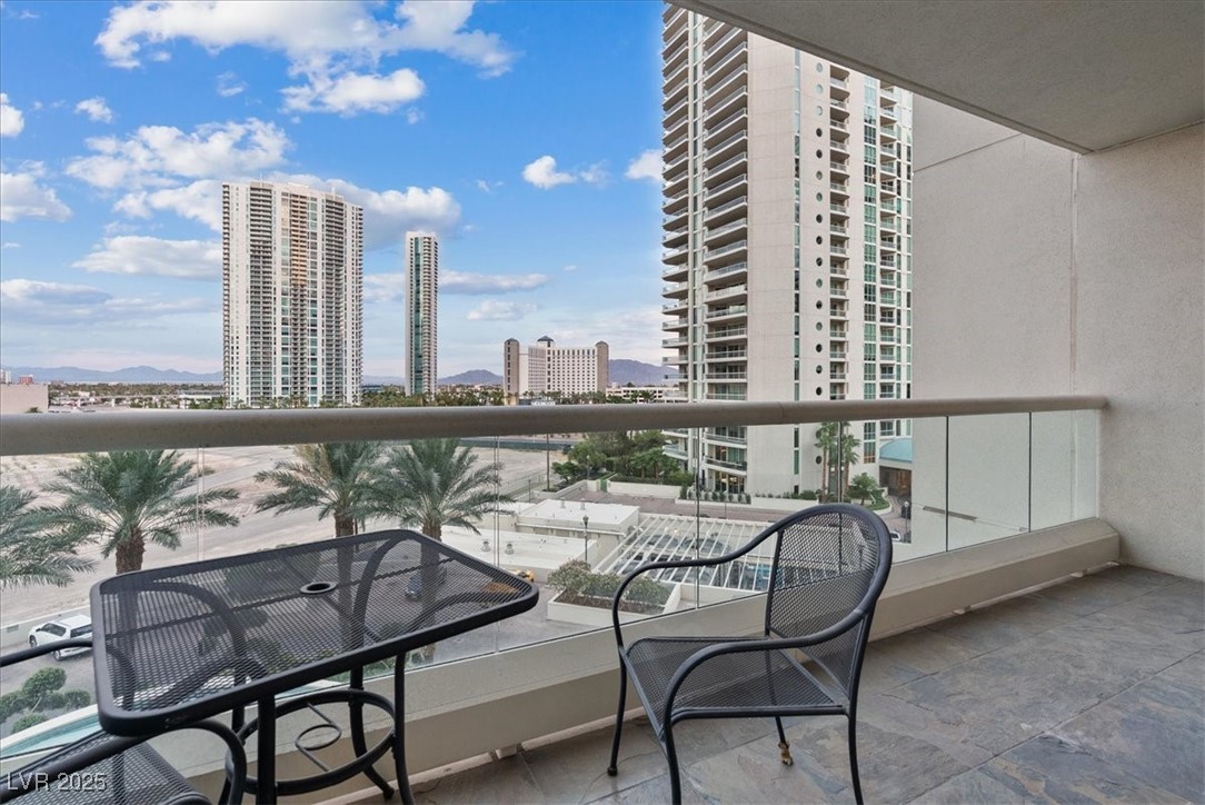 Las Vegas, Nevada 89109, United States, 3 Bedrooms Bedrooms, ,3 BathroomsBathrooms,Residential,Active,198688