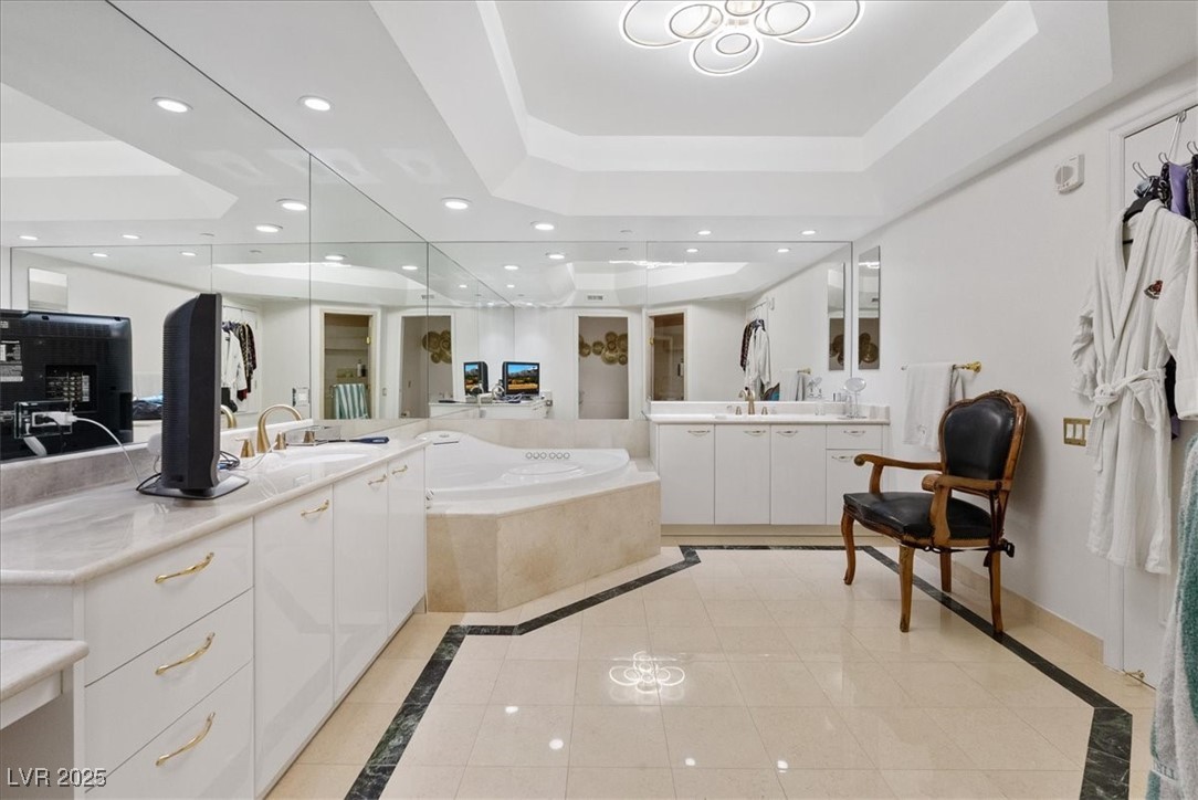 Las Vegas, Nevada 89109, United States, 3 Bedrooms Bedrooms, ,3 BathroomsBathrooms,Residential,Active,198688