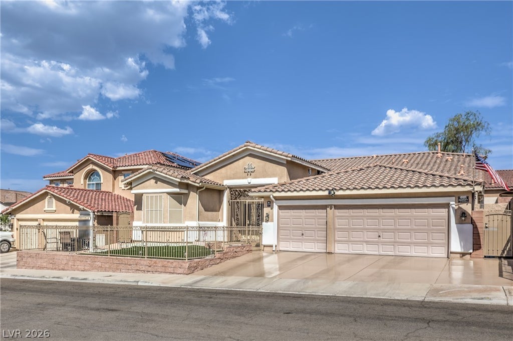 Photo of 378 Otsego Court, Henderson, NV 89012 (MLS # 2828928)