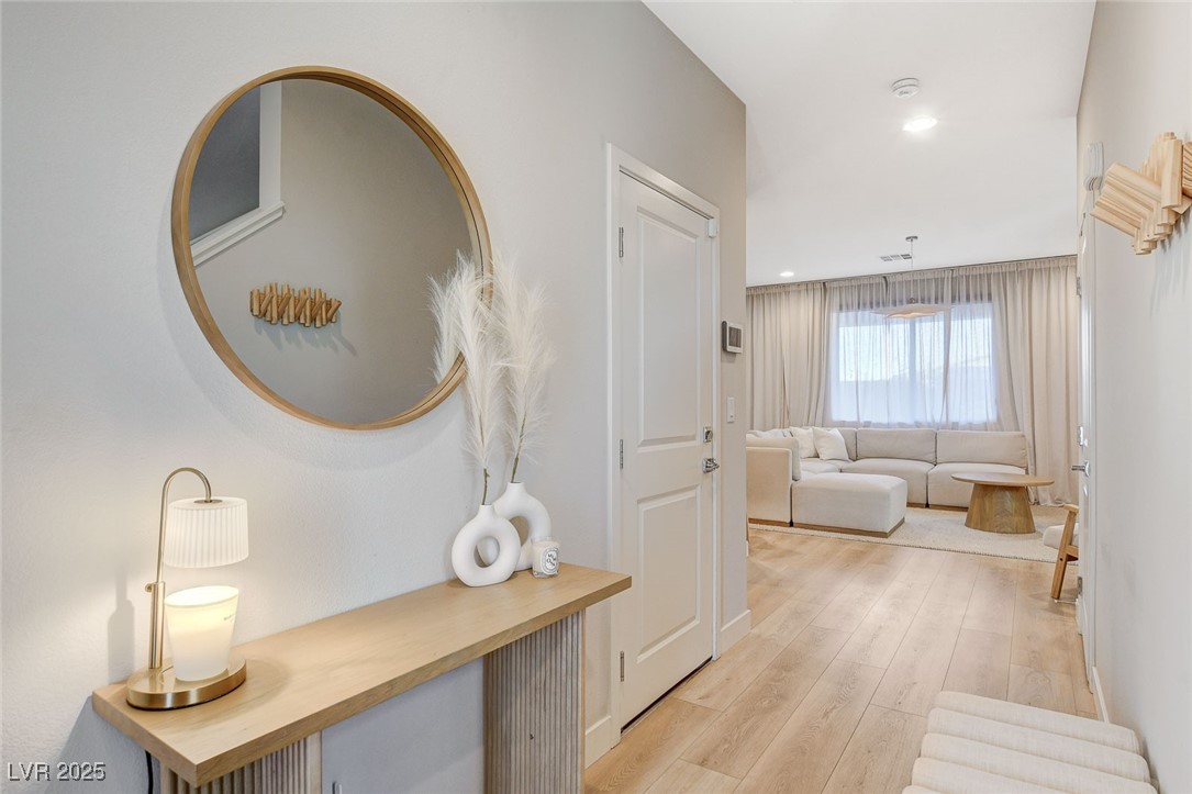 9716 Jade Rise Avenue