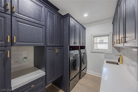 Tiny photo for 2239 Chatsworth Court, Henderson, NV 89074 (MLS # 2768045)