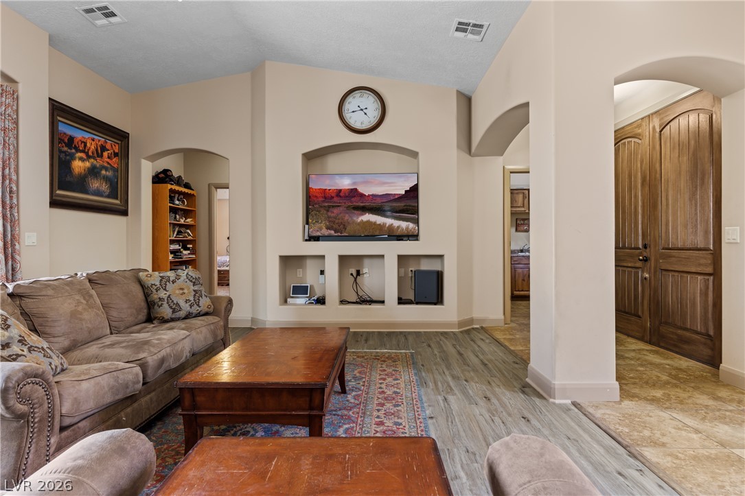 1003 Carrara Court