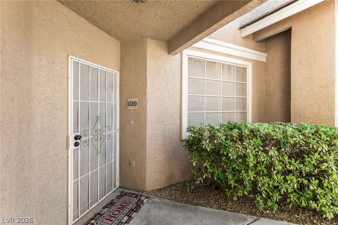 9901 Trailwood Drive 1120