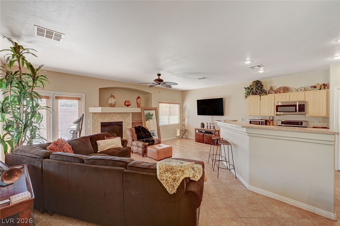 6744 Lavender Lilly Lane 3