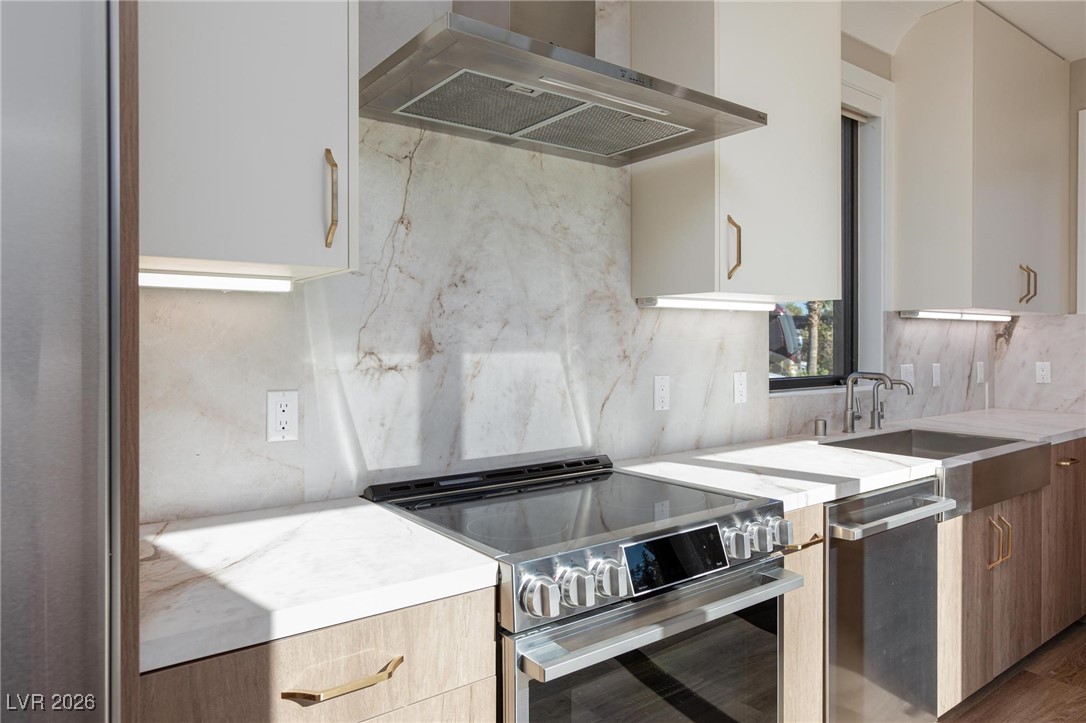 8175 Arville Street 407