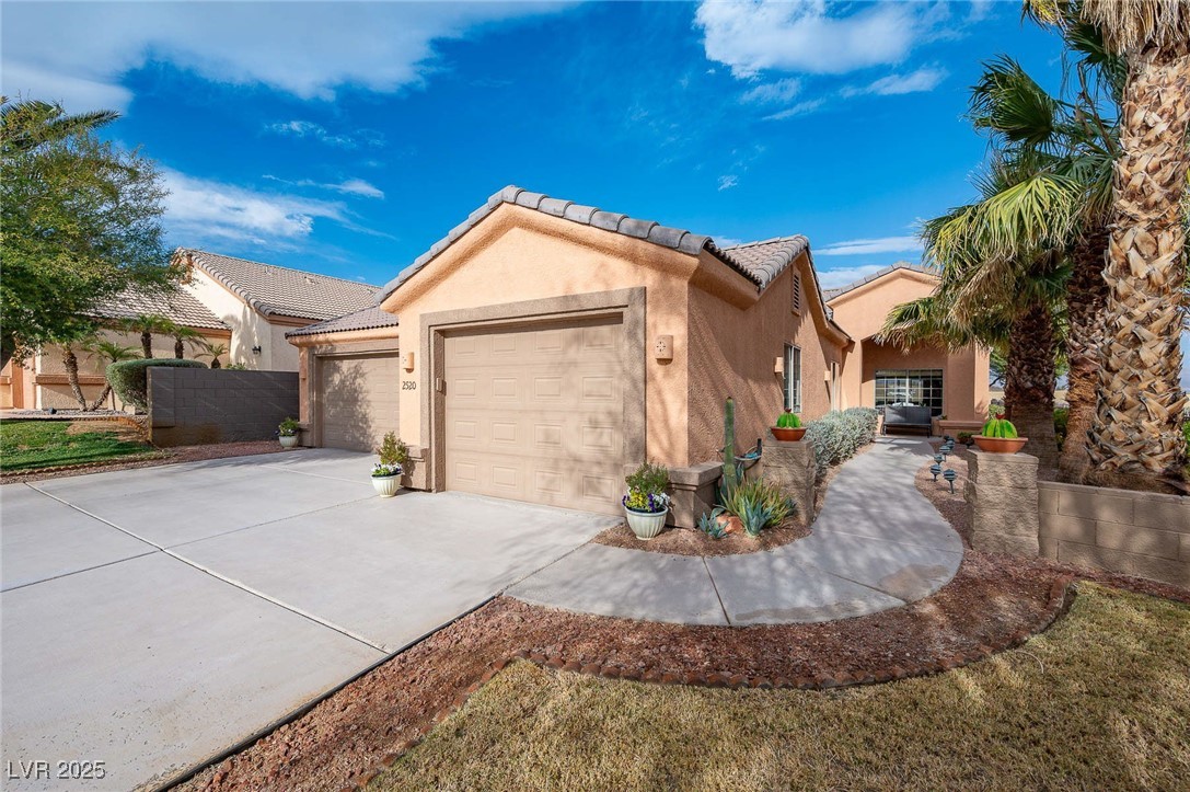 2520 Links Drive