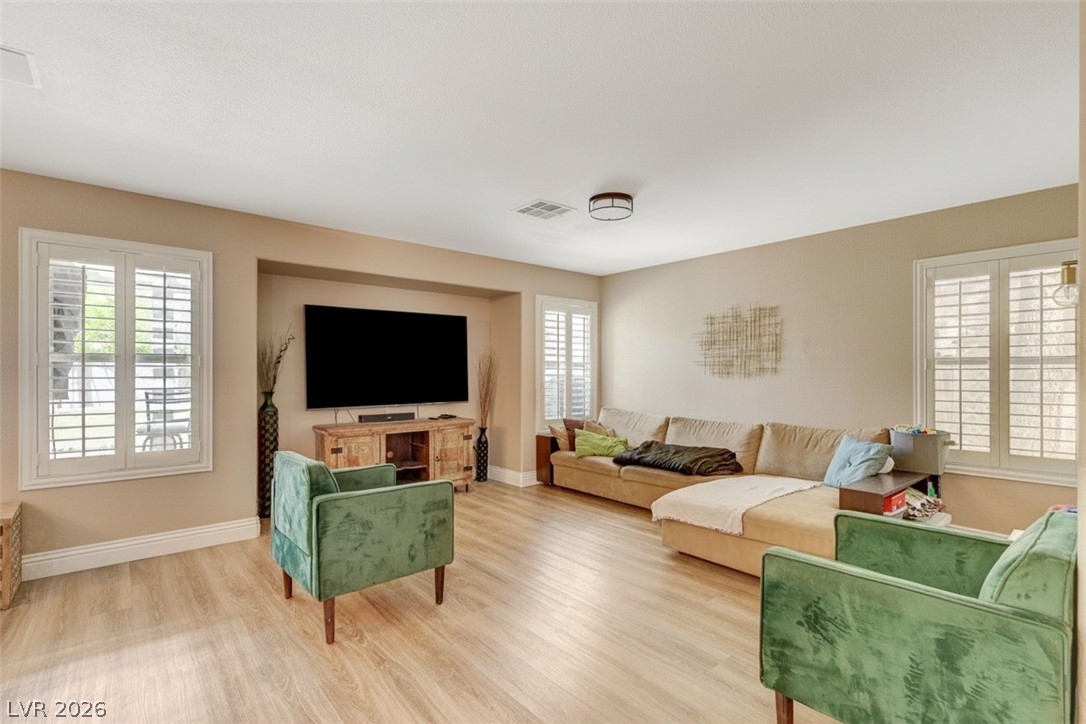 5543 Aleman Drive