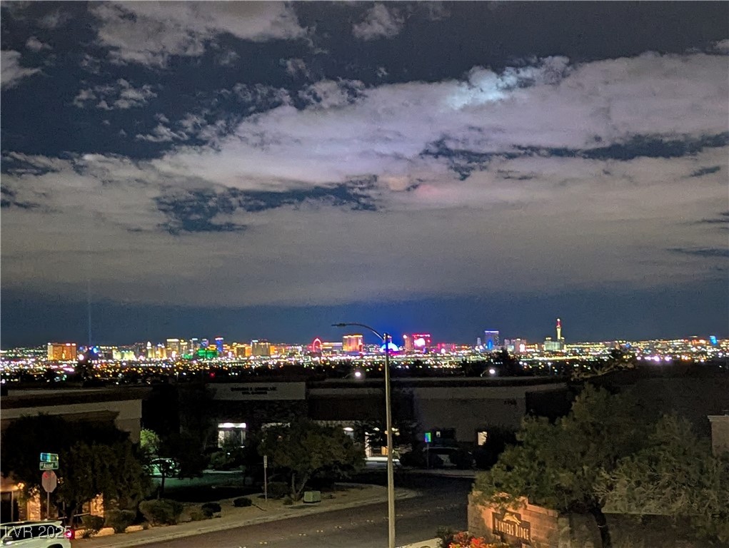 2305 W Horizon Ridge Parkway 224