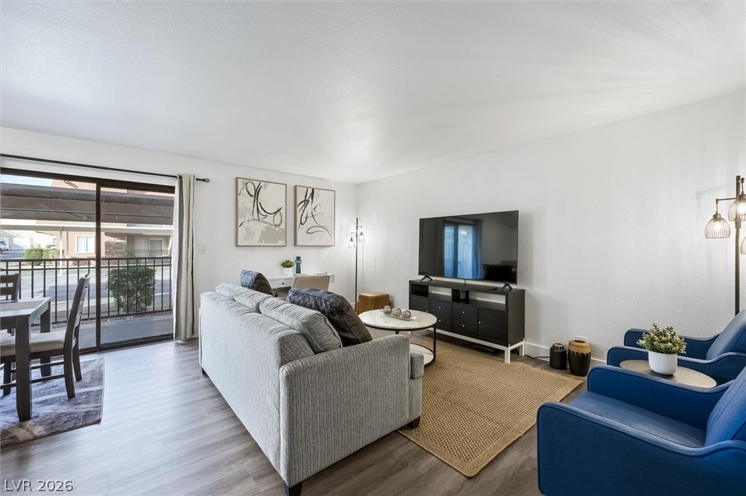 5404 River Glen Drive 353