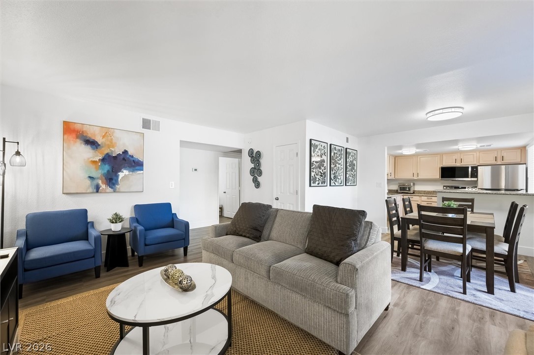 5404 River Glen Drive 353