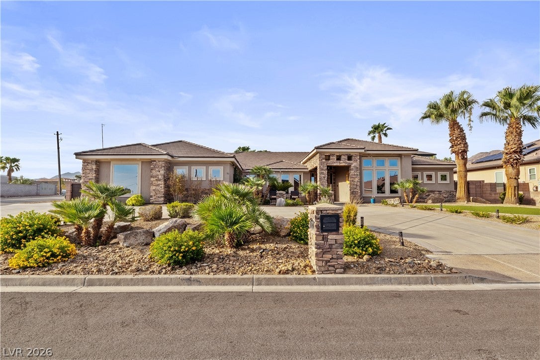 201 W Delamar Drive