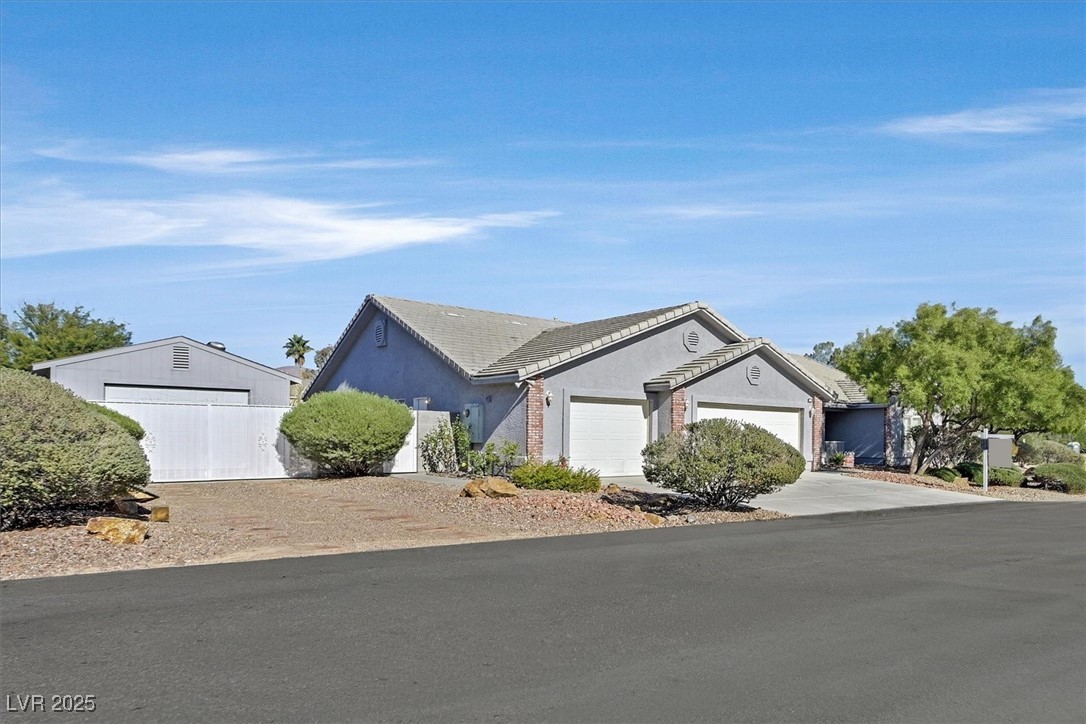 Las Vegas, Nevada 89131, United States, 3 Bedrooms Bedrooms, ,3 BathroomsBathrooms,Residential,Active,249354