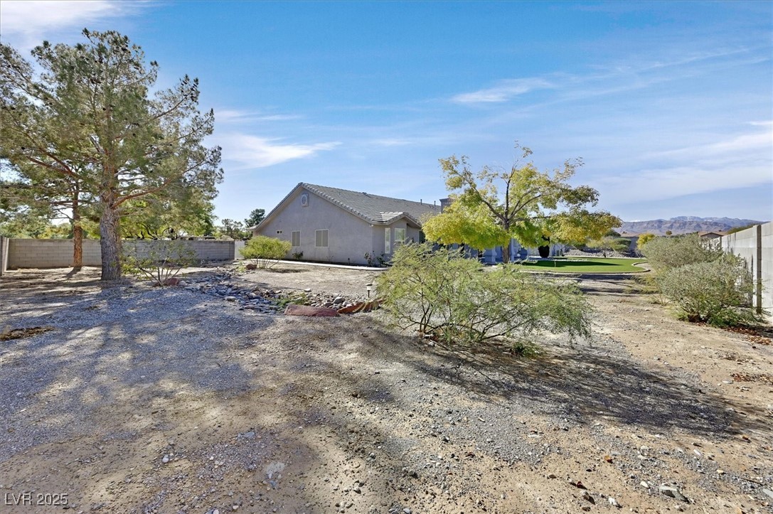 Las Vegas, Nevada 89131, United States, 3 Bedrooms Bedrooms, ,3 BathroomsBathrooms,Residential,Active,249354