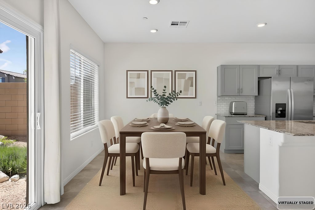 10983 Cambridge Lakes Avenue