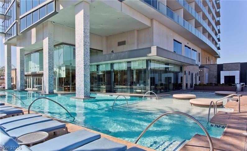 4381 Flamingo Road 15310