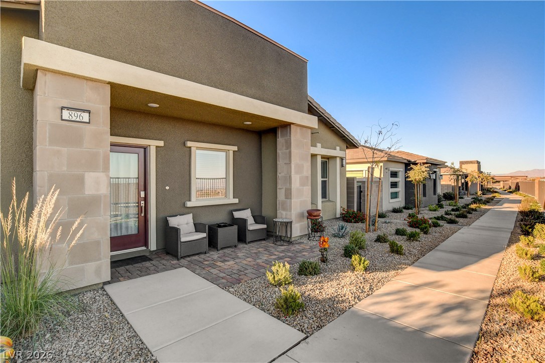 896 Regent Terrace Lane