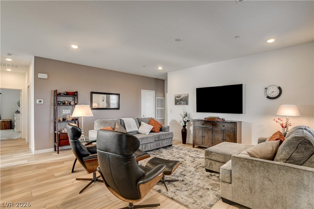 896 Regent Terrace Lane