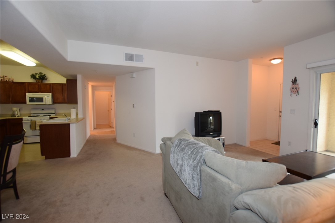 2291 W Horizon Ridge Parkway #10156, Henderson, Nevada image 11