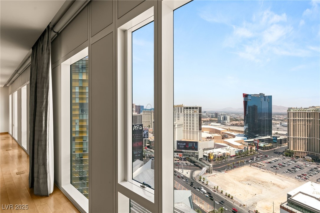 Las Vegas, Nevada 89158, United States, 2 Bedrooms Bedrooms, ,3 BathroomsBathrooms,Residential,Active,99130