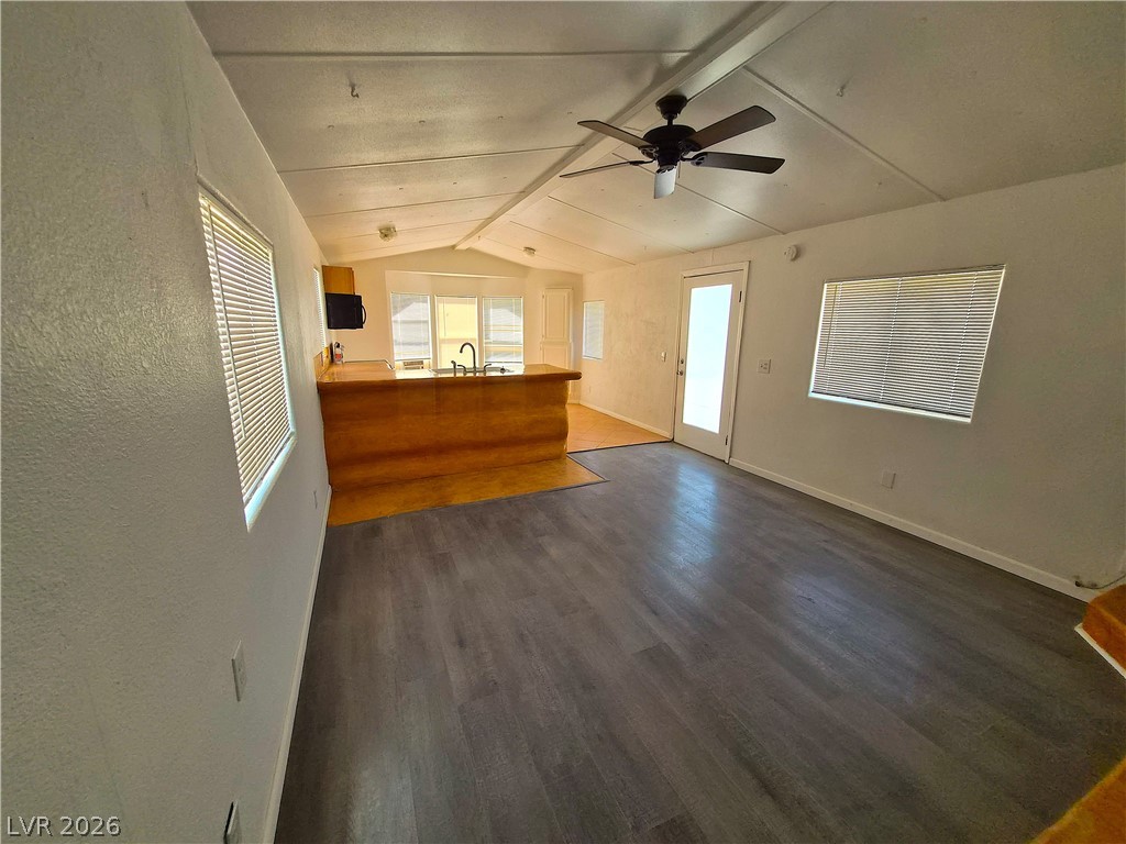 950 Black Street
