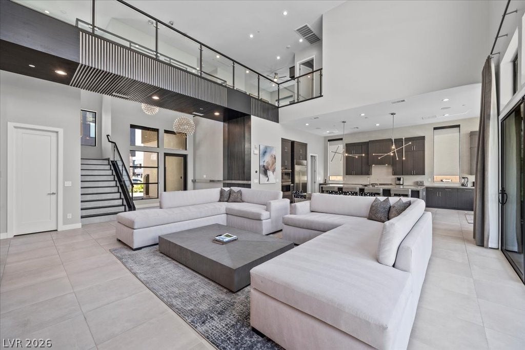 10950 Earth Hues Court