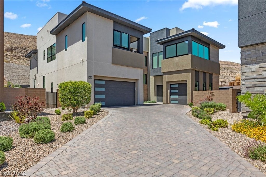 10950 Earth Hues Court