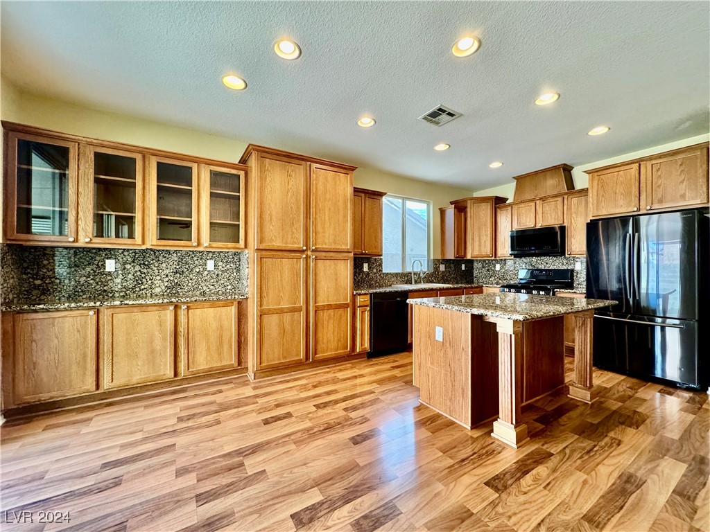 1030 Lone Pine River Avenue, Henderson, Nevada image 3