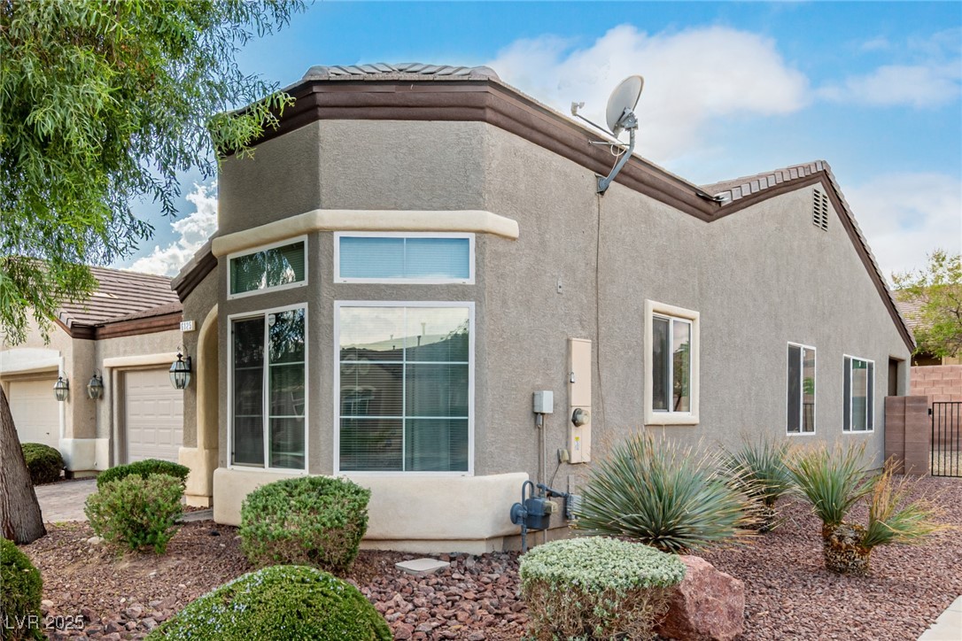 6125 Powdermill Street