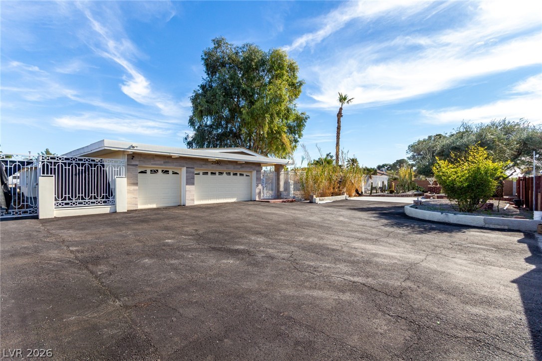 2940 S Bronco Street