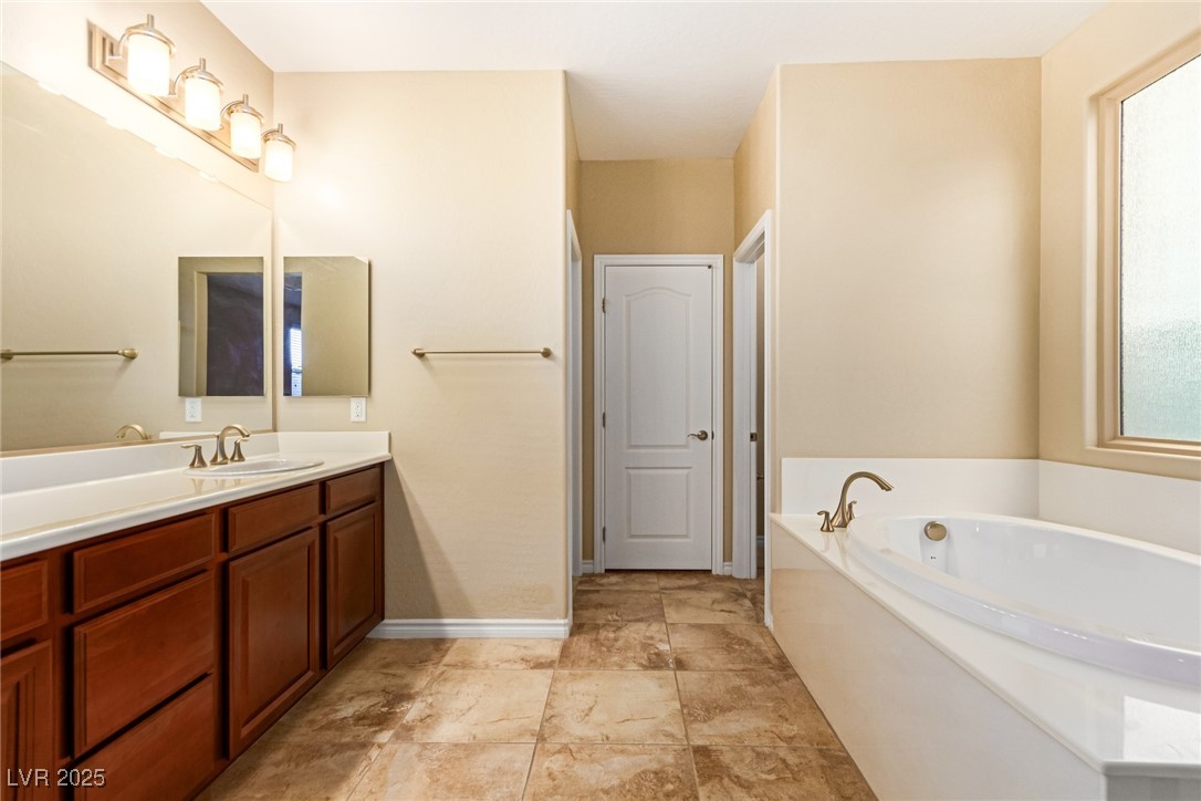 1172 Via Della Costrella, Henderson, Nevada image 31