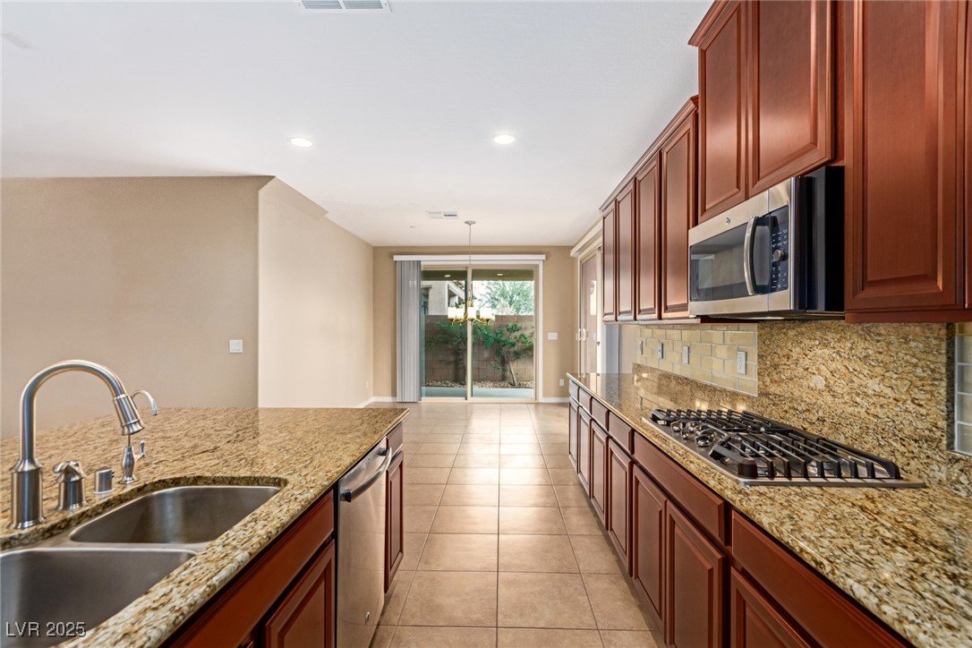 1172 Via Della Costrella, Henderson, Nevada image 18