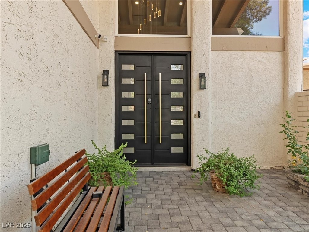Properties 3 2204 Plaza De La Candela
