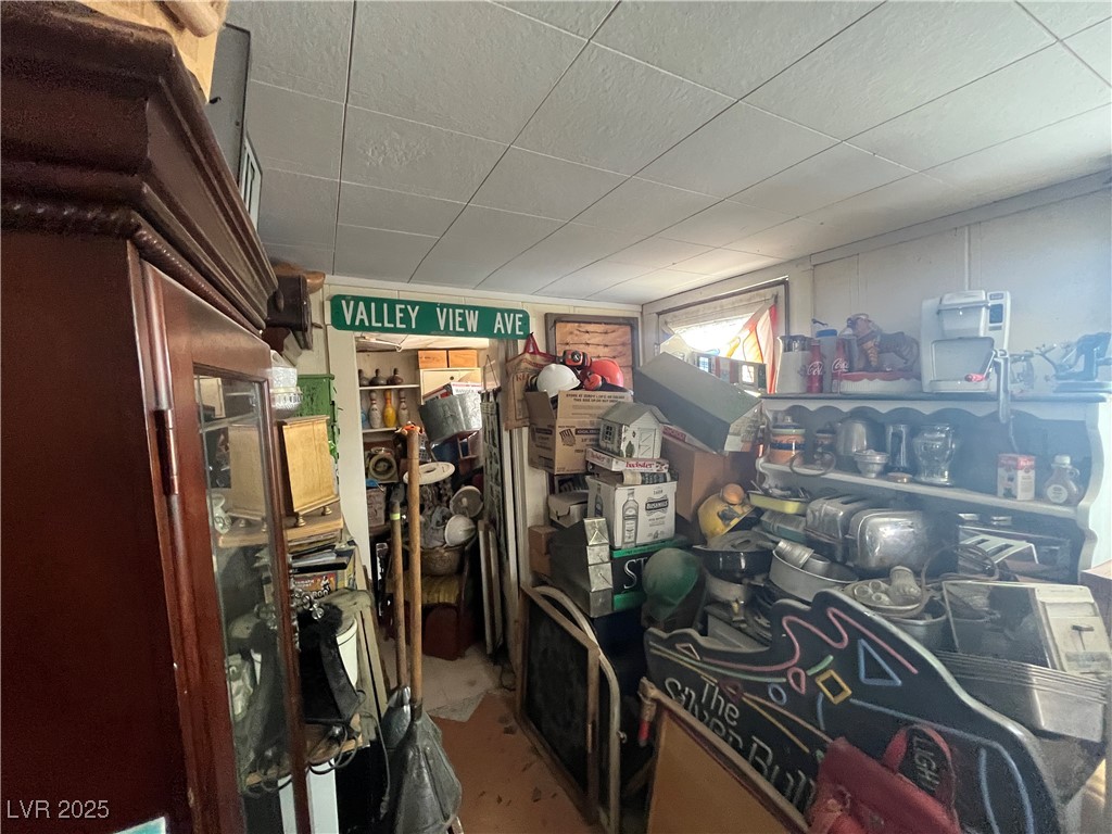 100 E Crook Avenue